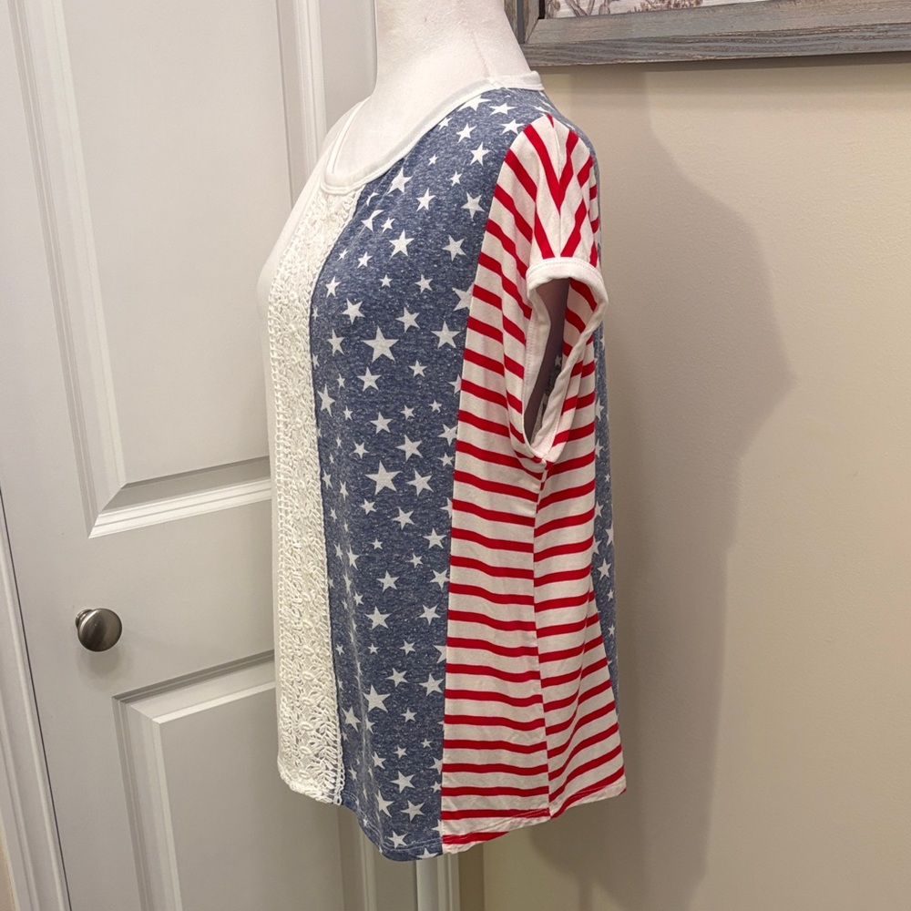 Patriotic Stars and Stripes Women's sleeveless lace Top Large - Picture 4 of 14